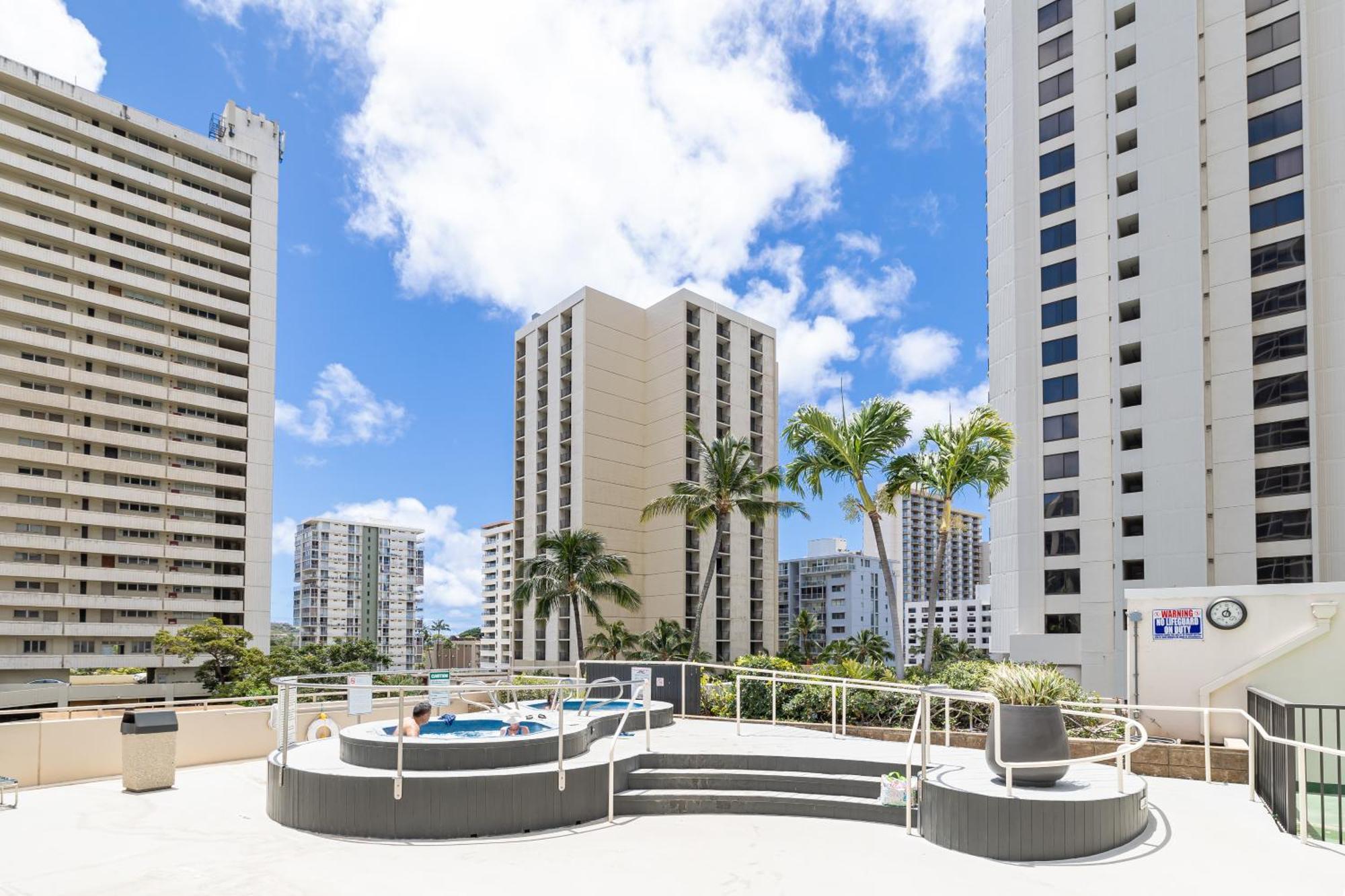 Great Ocean View Condo, Near Beach With Free Parking! Honolulu Eksteriør billede